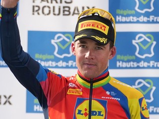 Mads Pedersen obsadil tretie miesto na monumentálnej klasike Paríž - Roubaix 2025.