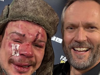 Pukač s Novotným na tlačovej konferencii.