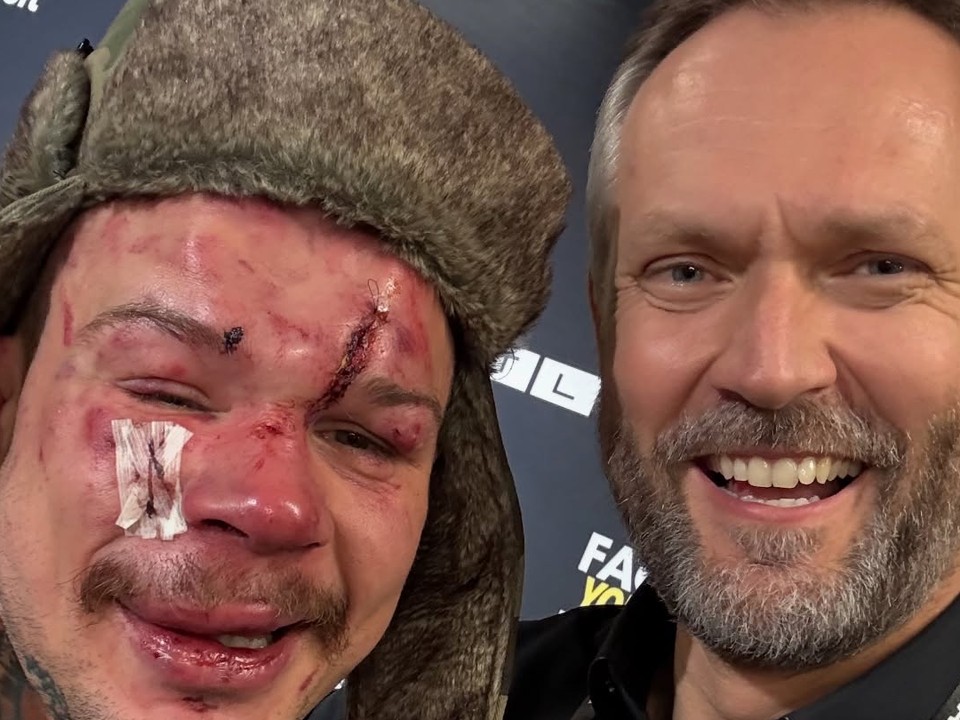 Pukač s Novotným na tlačovej konferencii.