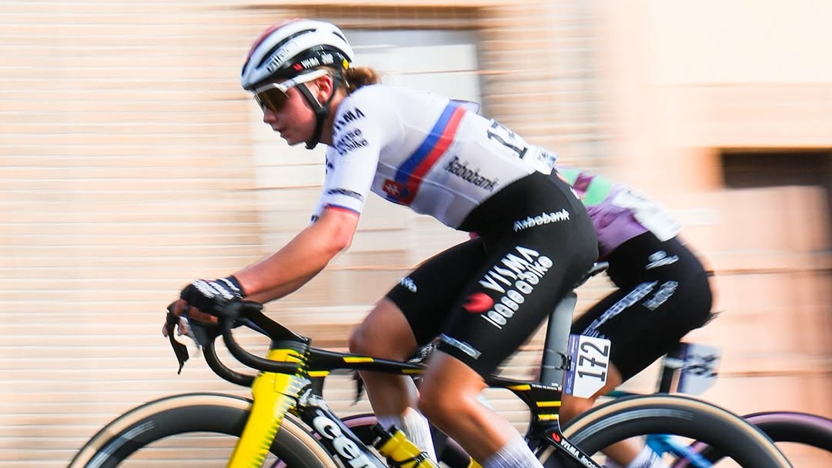Slovenská cyklistka Viktória Chladoňová počas Gira d'Italia 2026.