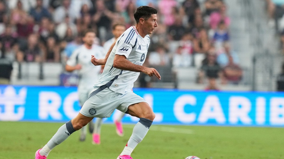 Robert Lewandowski v drese Chicaga