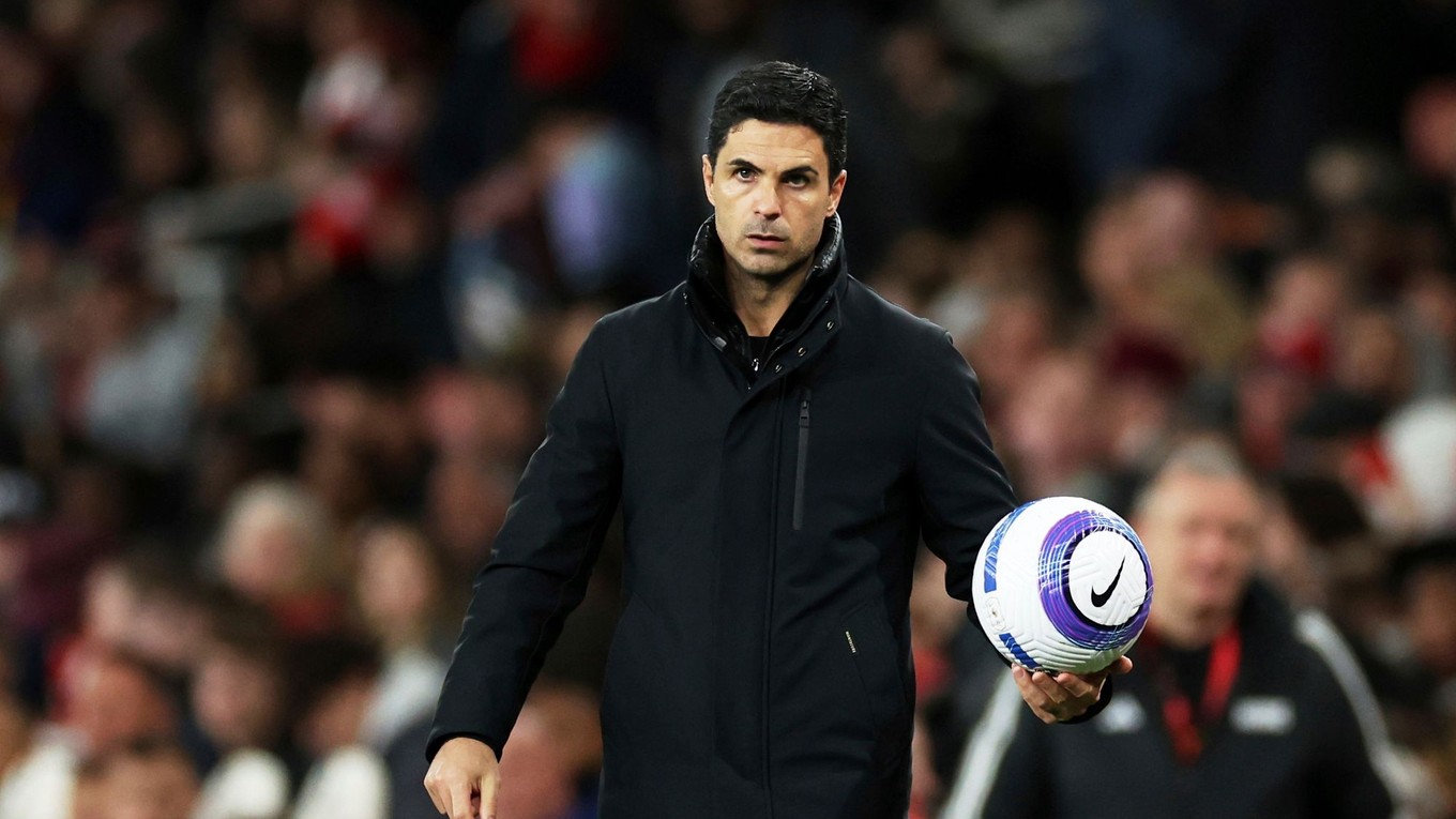 Tréner Mikel Arteta.