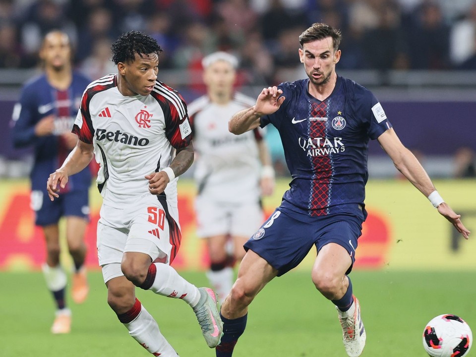 Fotka zo zápasu Paríž St. Germain - Flamengo.