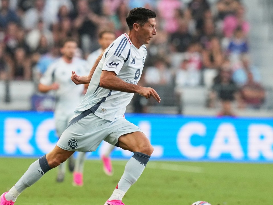 Robert Lewandowski v drese Chicaga
