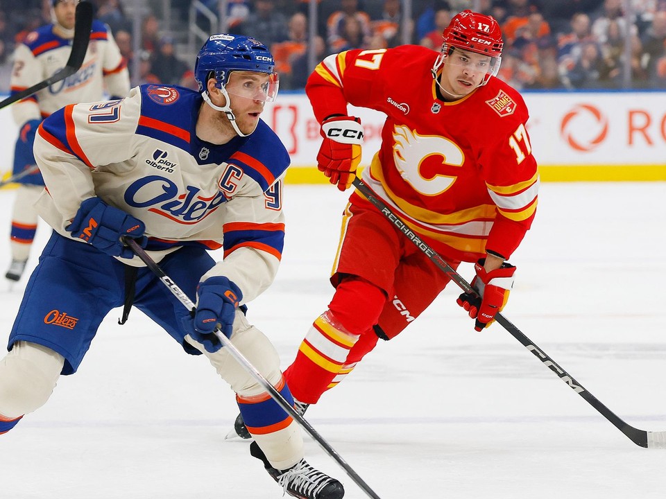 Connor McDavid v zápase Edmonton - Calgary