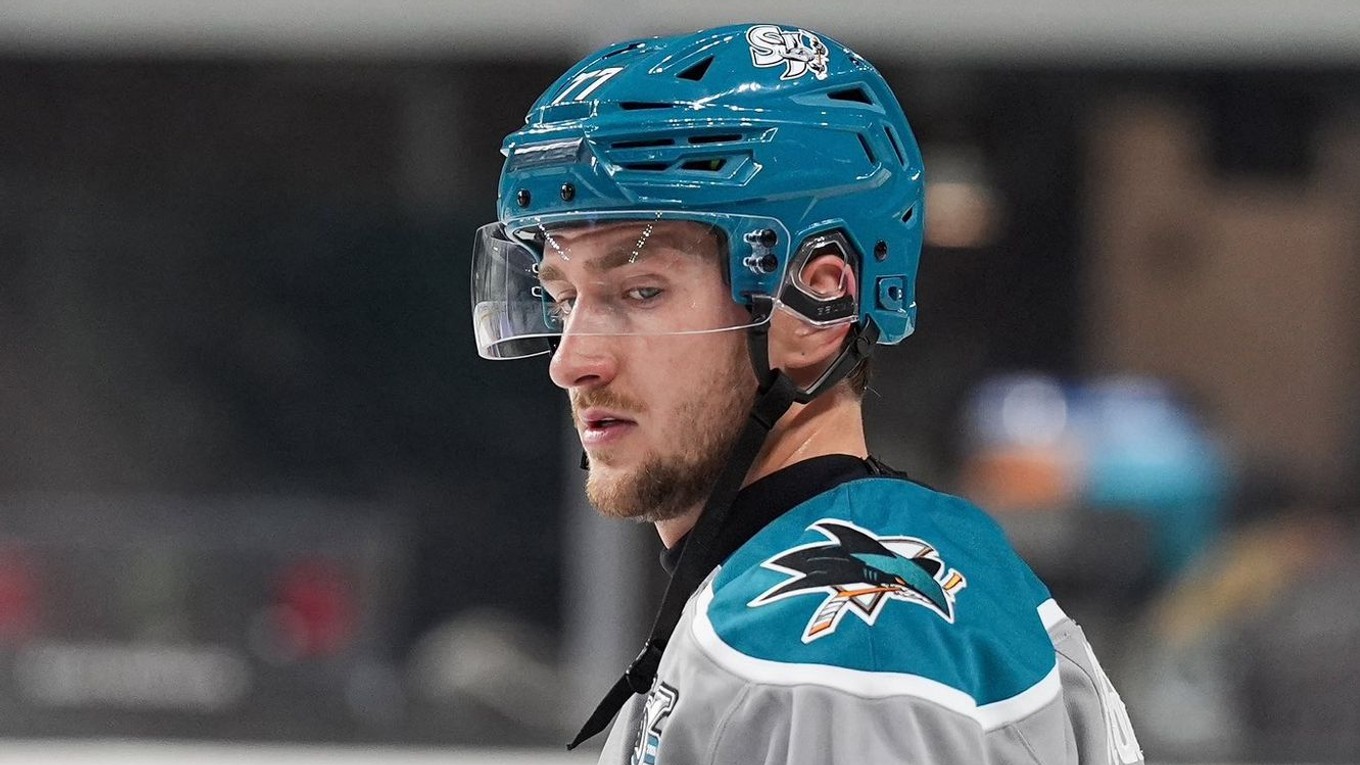Pavol Regenda v drese tímu San Jose Barracuda.