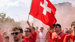 Švajčiarski fanúšikovia.