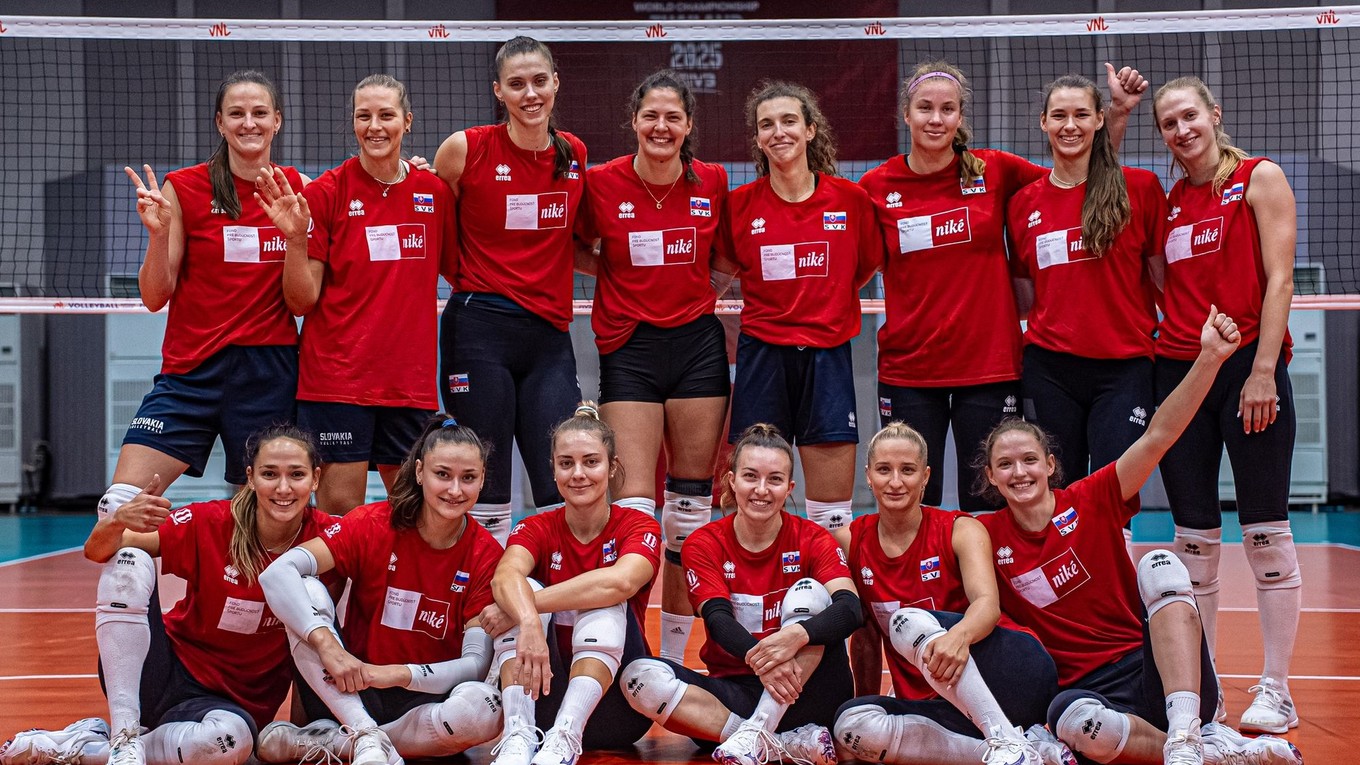 Slovenské volejbalistky v dejisku MS 2025.