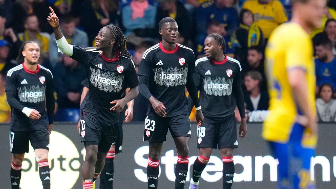 Futbalisti Racing Štrasburg.