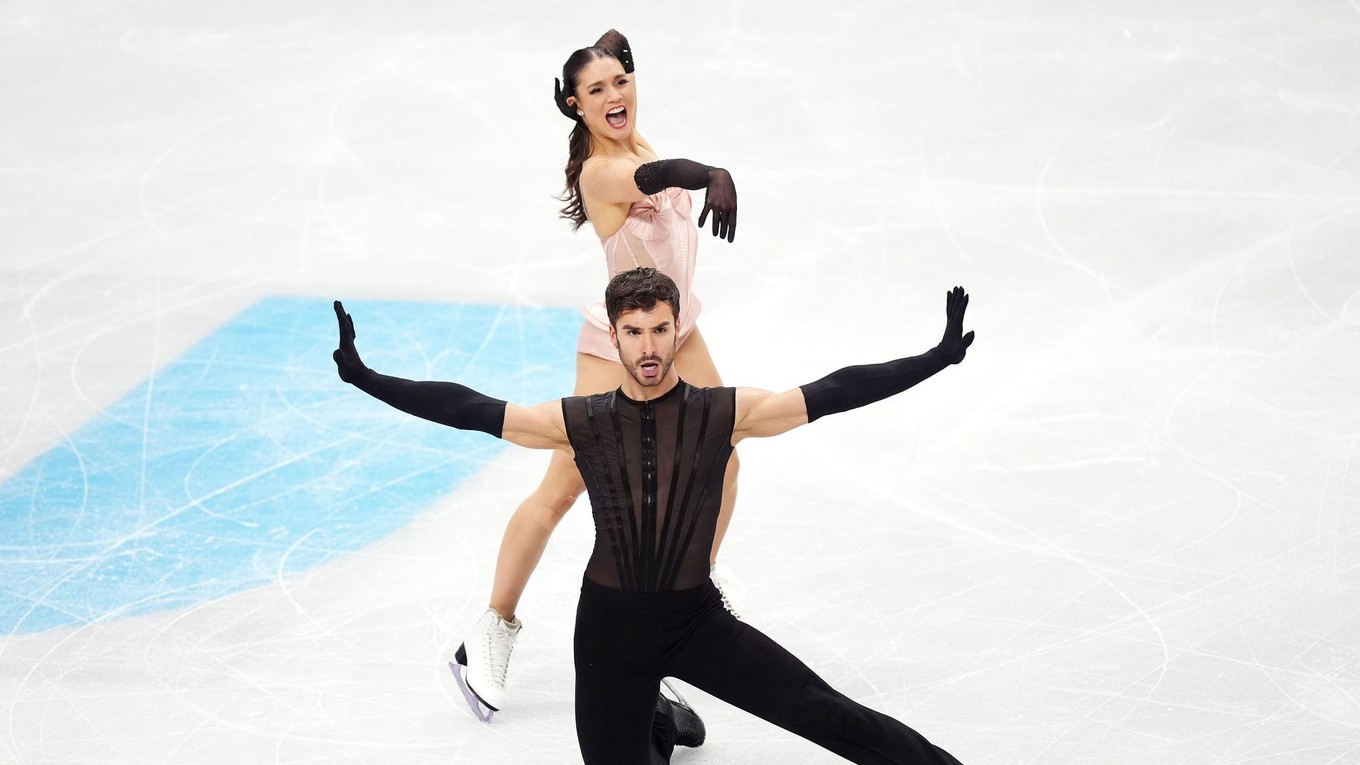 Francúzi Laurence Fournierová Beaudryová a Guillaume Cizeron.