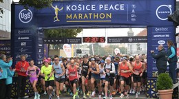 Na snímke štart pretekárov polmaratónu počas 102. ročníka Medzinárodného maratónu mieru (MMM) v Košiciach.