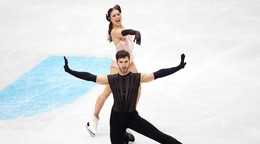 Francúzi Laurence Fournierová Beaudryová a Guillaume Cizeron.