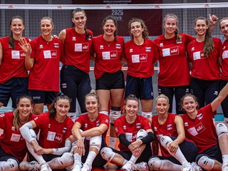 Slovenské volejbalistky v dejisku MS 2025.