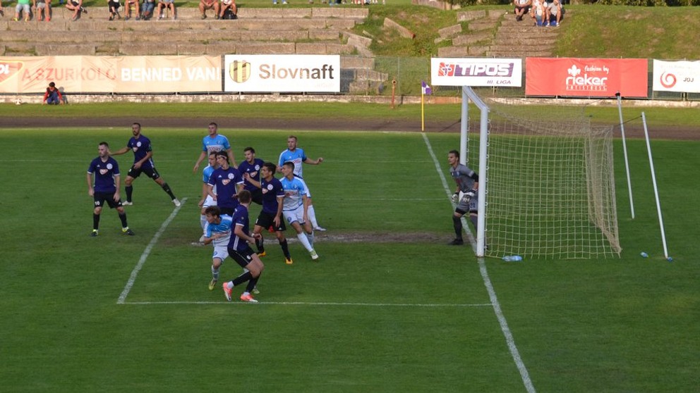 II. liga Komárno prvý raz padlo, na čele Skalica