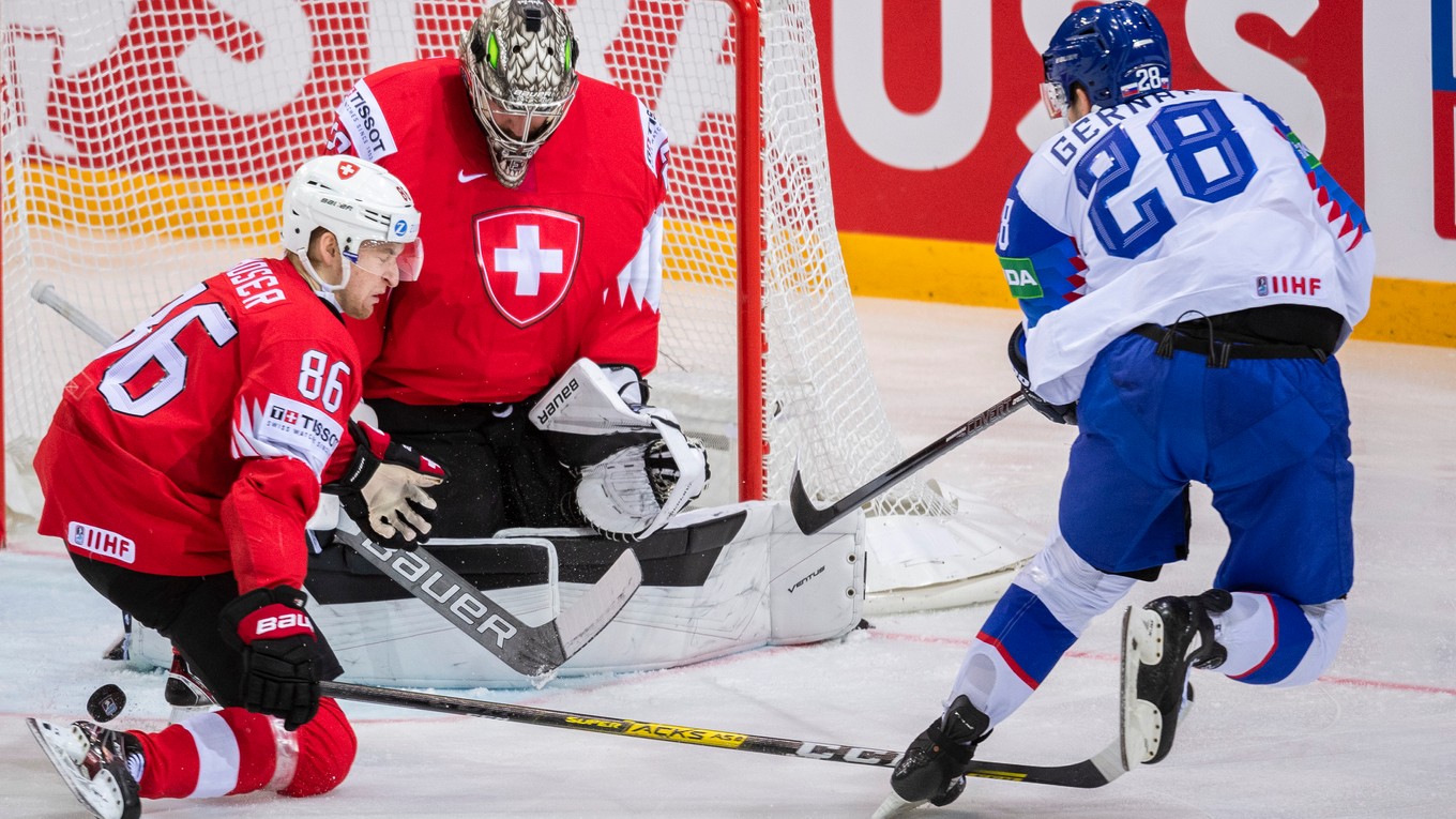Martin Gernát v zápase Slovensko - Švajčiarsko na MS v hokeji 2021.