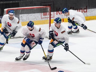 Hokejisti Slovenska majú za sebou prvý tréning vo Fínsku.