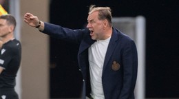 Tréner Vladimír Weiss st. v zápase Slovan Bratislava - KÍ Klaksvík.