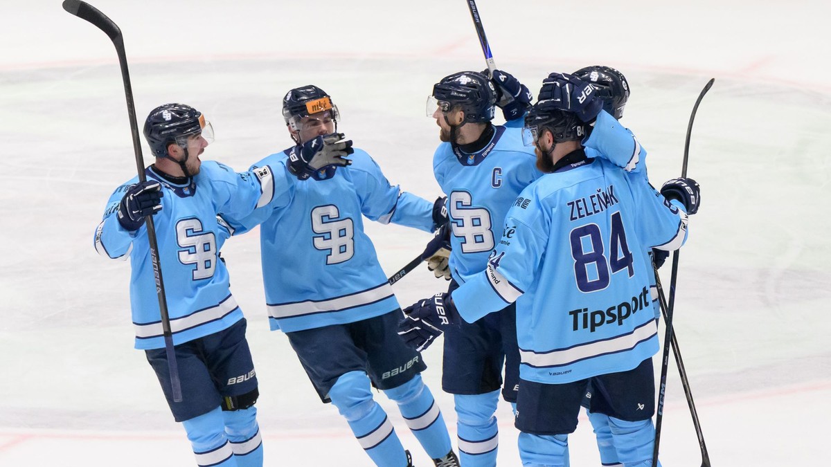 Radosť hráčov Slovana po góle.