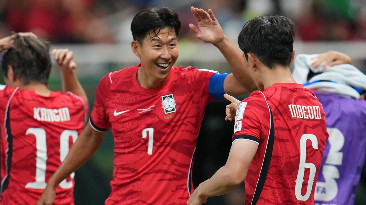 Son Heung-min sa teší z gólu