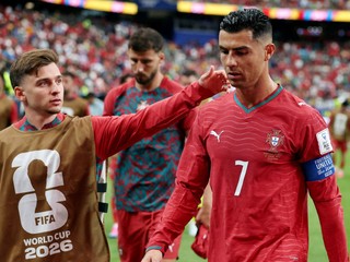 Francisco Conceicao a Cristiano Ronaldo po zápase Portugalsko - DR Kongo na MS vo futbale 2026.