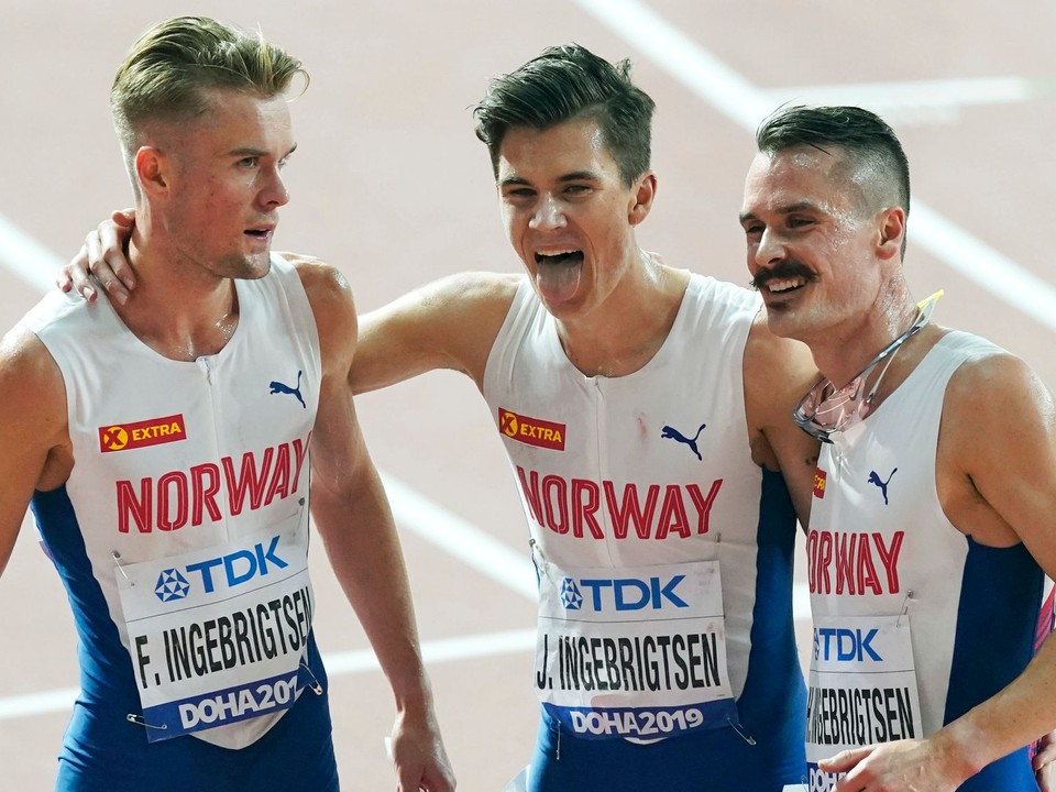Nórski atléti a bratia zľava Filip Ingebrigtsen, Jakob Ingebrigtsen a Henrik Ingebrigtsen.