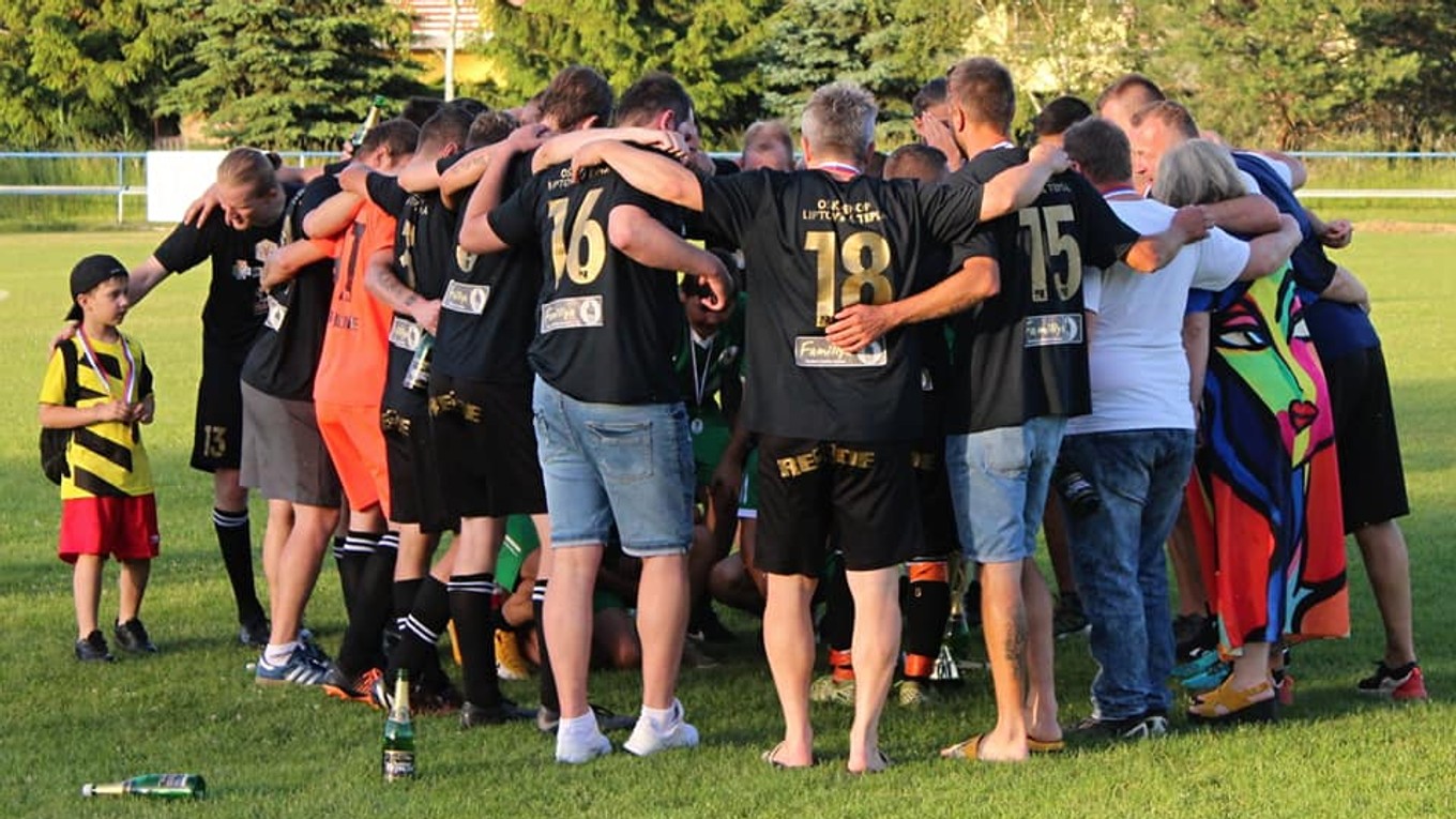 Futbalisti OŠK Liptovská Teplá.