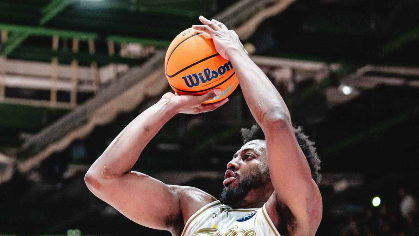 Momentka zo zápasu Würzburg - Levice.