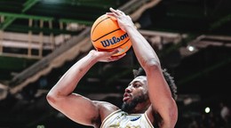 Momentka zo zápasu Würzburg - Levice.