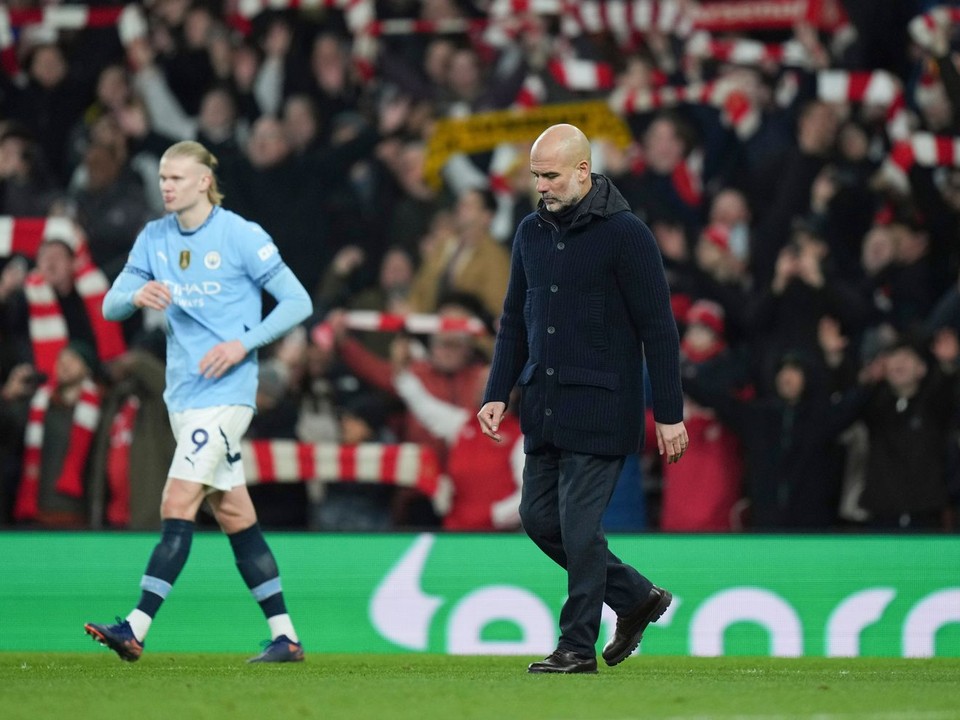 Pep Guardiola a Erling Haaland po prehre s Arsenalom.