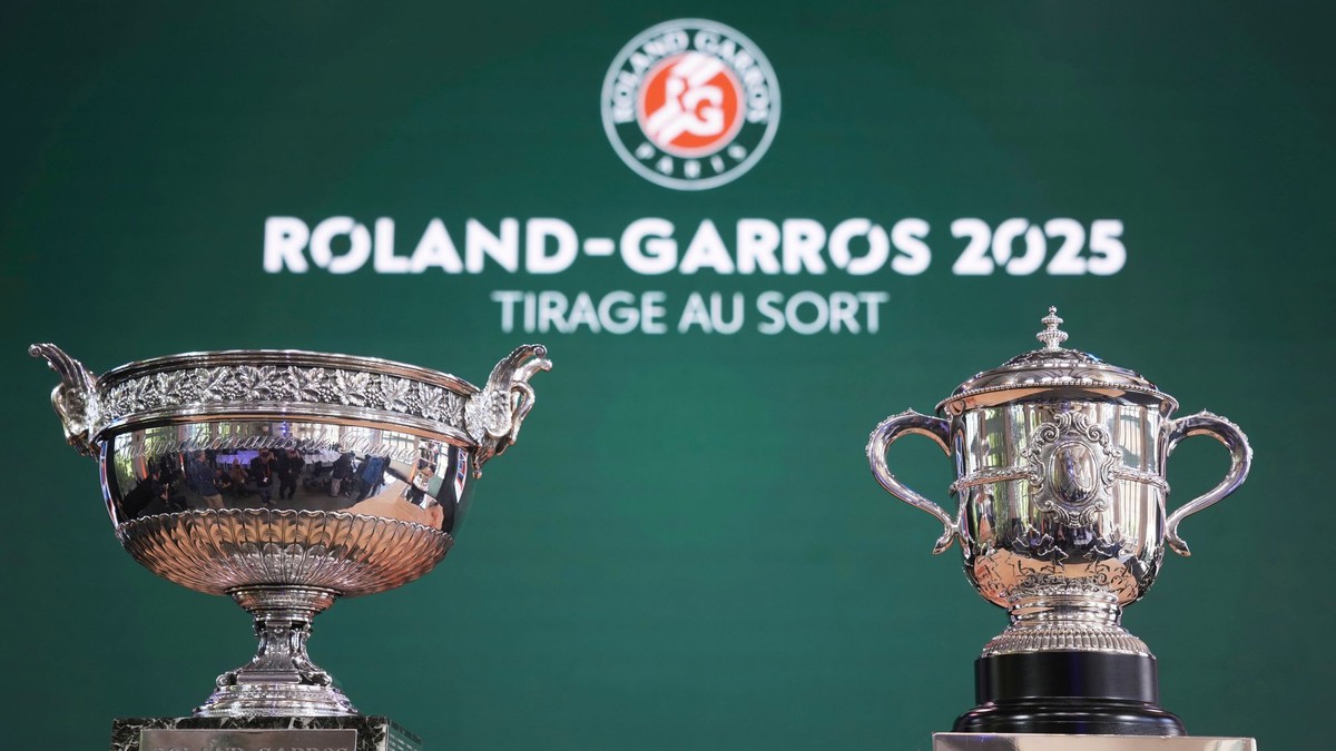 Trofeje pre víťazov French Open.