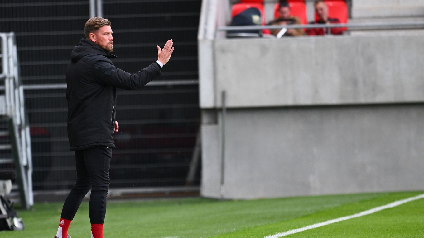 Hlavný tréner FC ViOn Zlaté Moravce Roman Hudec.