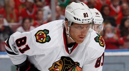 Marián Hossa v drese Chicago Black Hawks počas zápasu zámorskej hokejovej NHL proti Floride Panthers.
