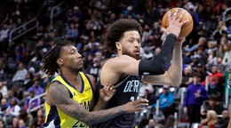 Cade Cunningham a Quenton Jackson.