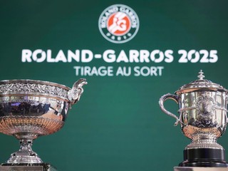 Trofeje pre víťazov French Open.