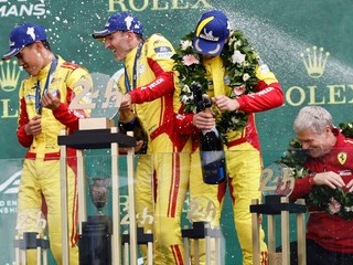 Víťazi 24 hodinovky Le Mans v roku 2025.