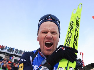 Radosť nórskeho biatlonistu Johannesa Daleho.