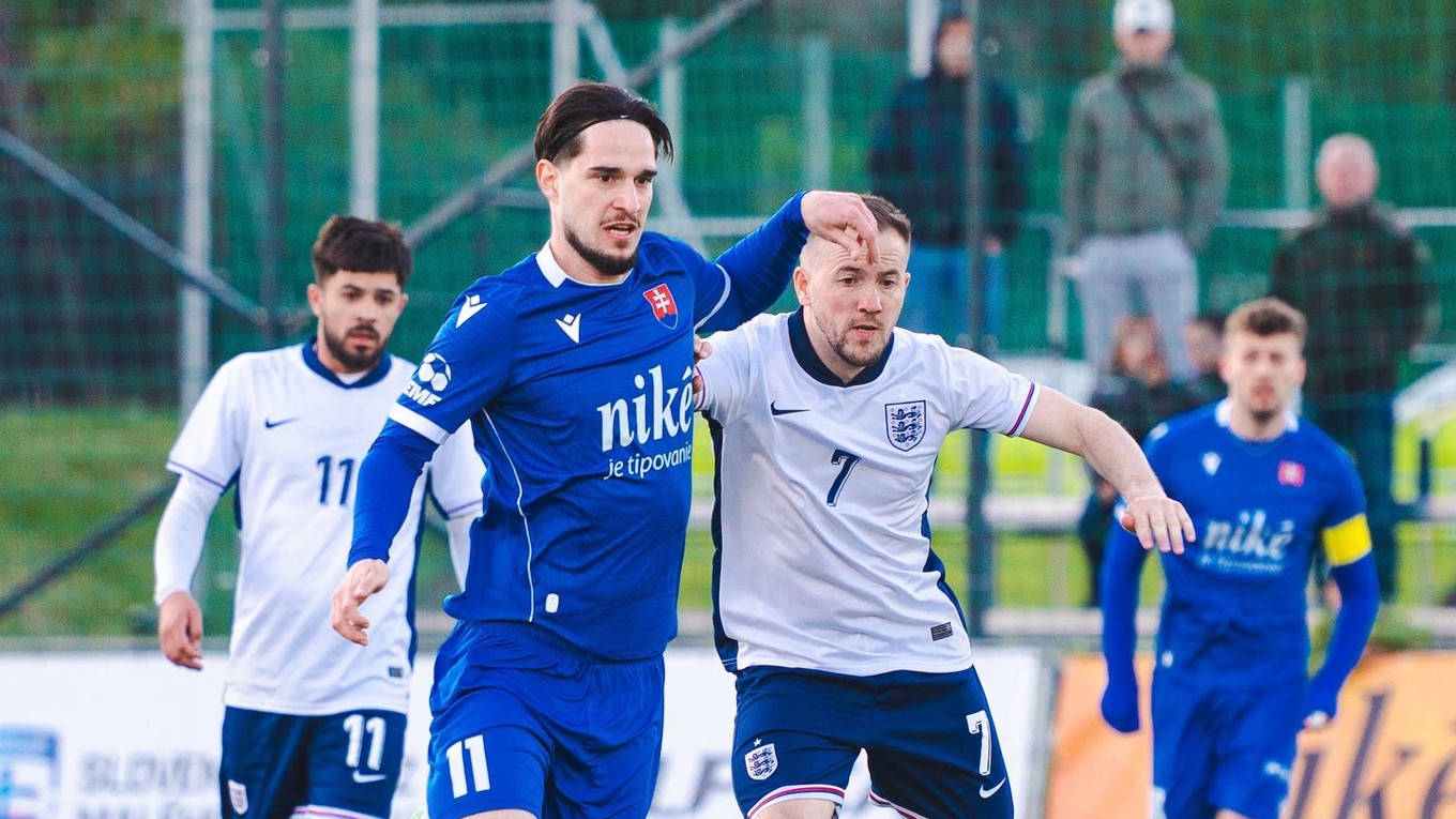 Momentka zo zápasu Slovensko - Anglicko na EMF Nations Games 2026. 