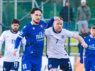 Momentka zo zápasu Slovensko - Anglicko na EMF Nations Games 2026. 