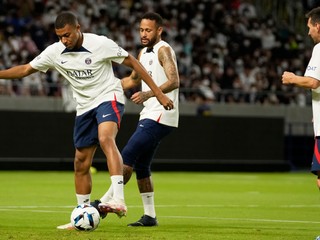 Kylian Mbappé a Neymar na tréningu PSG.