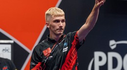 Slovenský šípkar Martin Homola počas Czech Darts Open 2026.
