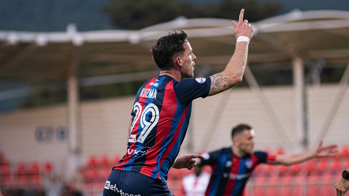 Marek Kuzma sa teší po strelenom góle v zápase FC ViOn Zlaté Moravce - AS Trenčín v prvom dueli baráže o Niké ligu.