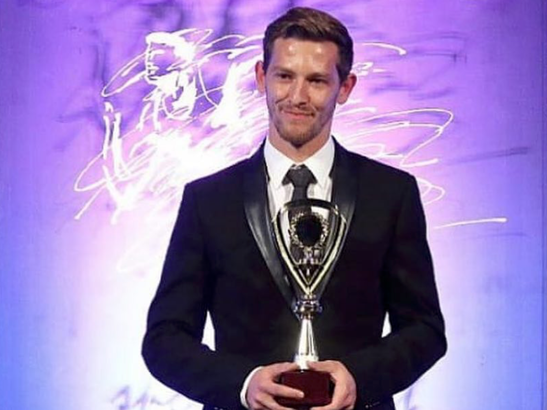 Patrik Hrošovský si prevzal cenu pre najúspešnejšieho športovca.