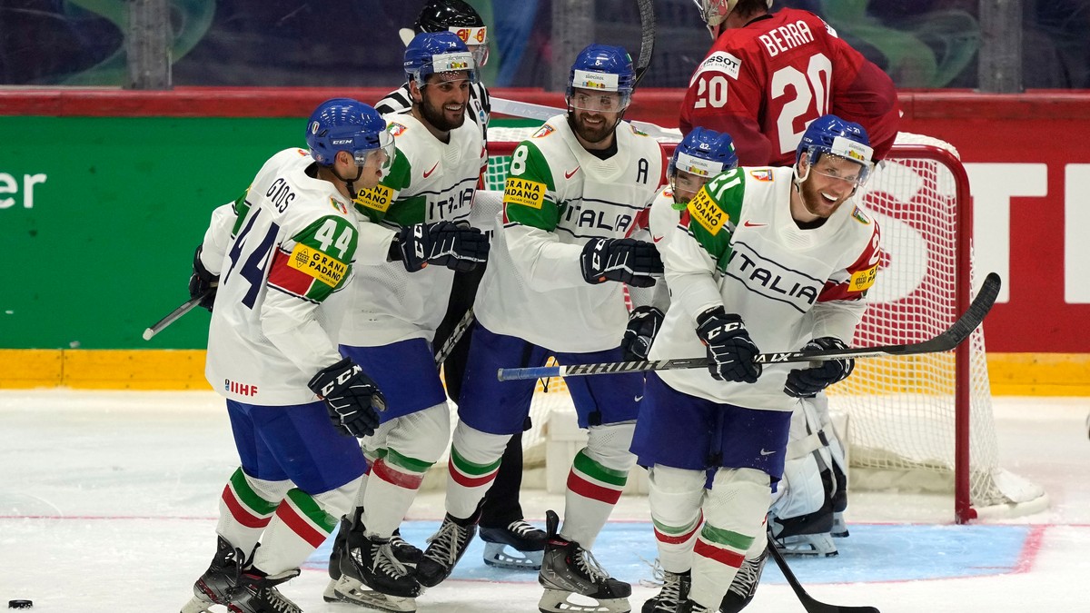 Radosť hokejistov Talianska.
