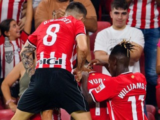 Futbalisti Athletica Bilbao sa tešia zo streleného gólu. 