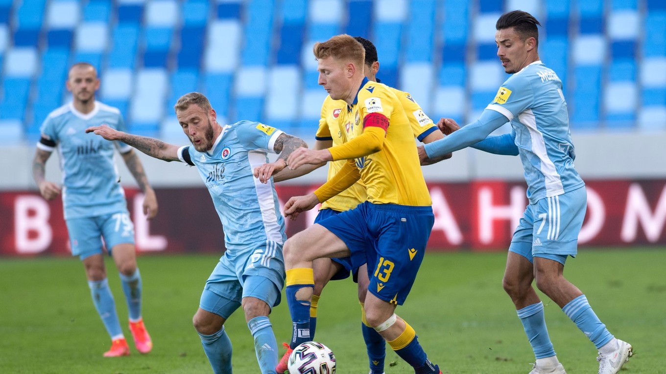 Fotka zo zápasu Slovan Bratislava - DAC Dunajská Streda.