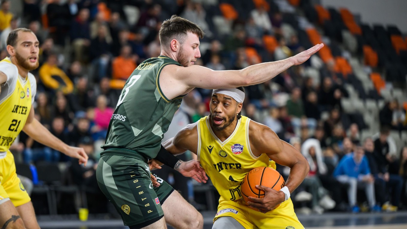 Fotka zo zápasu Inter Bratislava - Patrioti Levice.