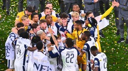 Futbalisti Tottenhamu sa tešia z výhry vo finálovom zápase Európskej ligy Tottenham Hotspur - Manchester United.