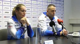 Na snímke zľava slovenská biatlonistka Paulína Bátovská Fialková a prezident SZB Peter Vozár.