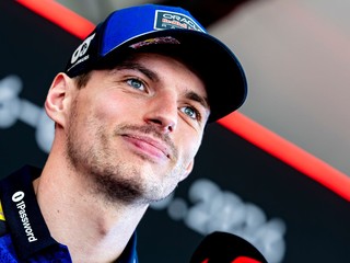 Holandský jazdec Max Verstappen pred štartom sezóny F1 2026. 