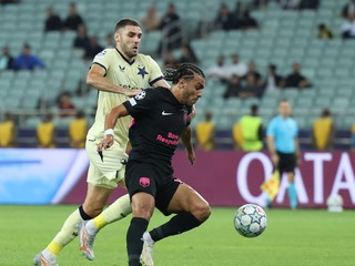 Fotka zo zápasu Sabah - Slavia Praha.